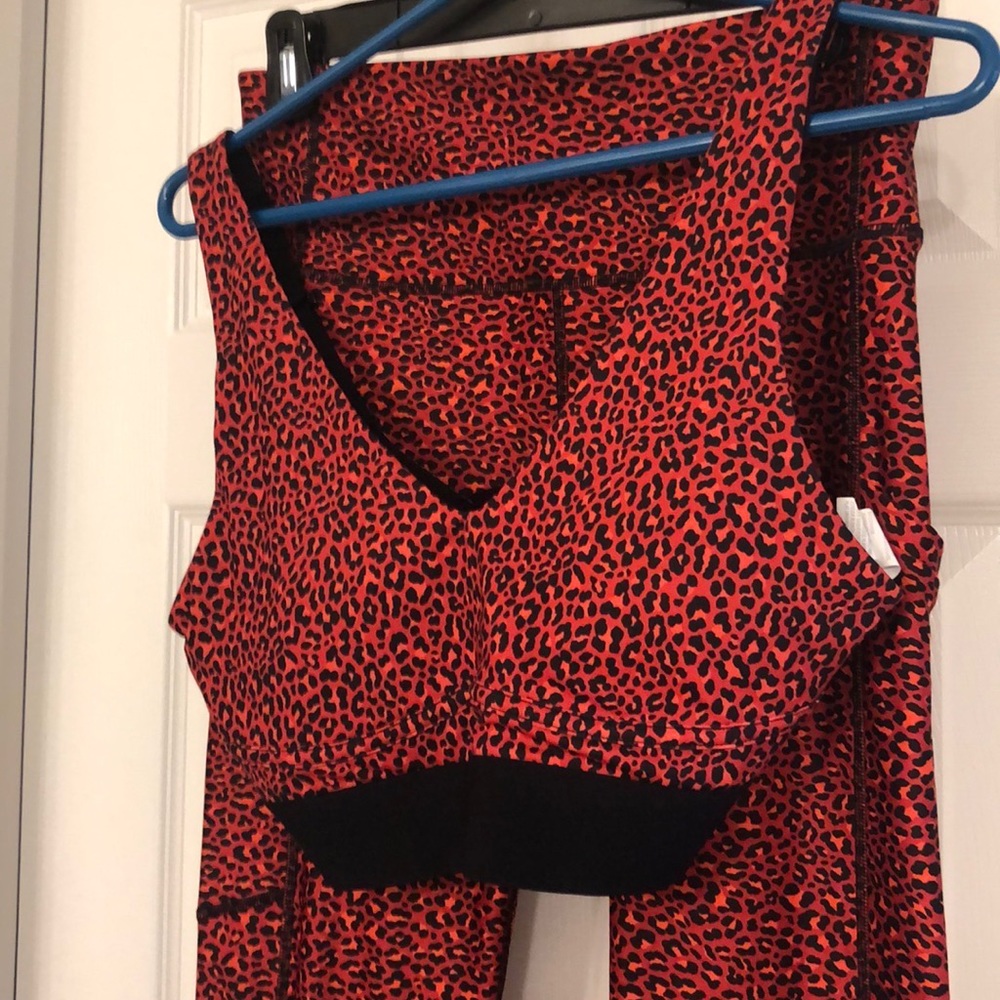 Fabletics Duo - Picture 3 of 3